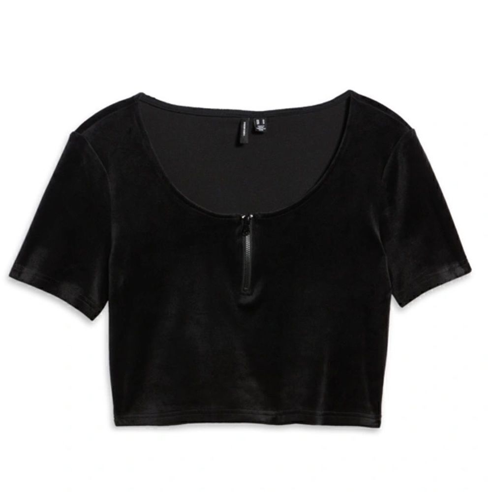 NWT Vero Moda Black Crop Velvet Top Women Size M Medium